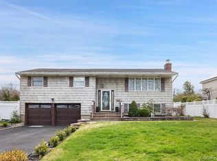 86 New Highway, Commack, NY 11725