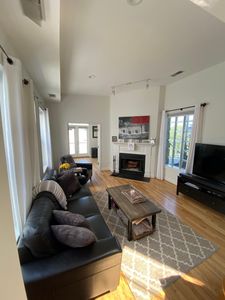1821 Belmont Rd NW APT 6, Washington, DC, 20009