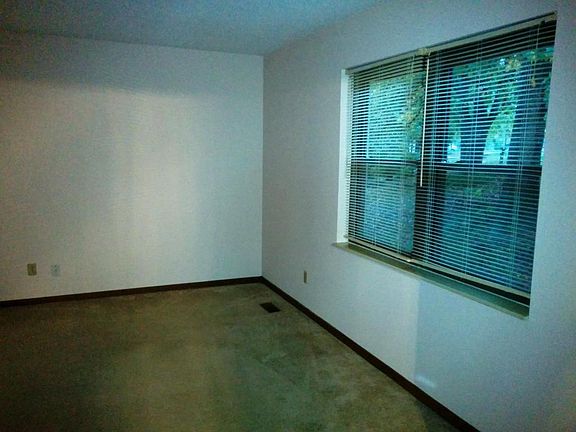 4th image of 1528 Blackwood Dr