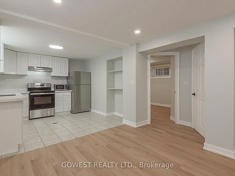 134 Grenadier Rd #4 — Photo 13