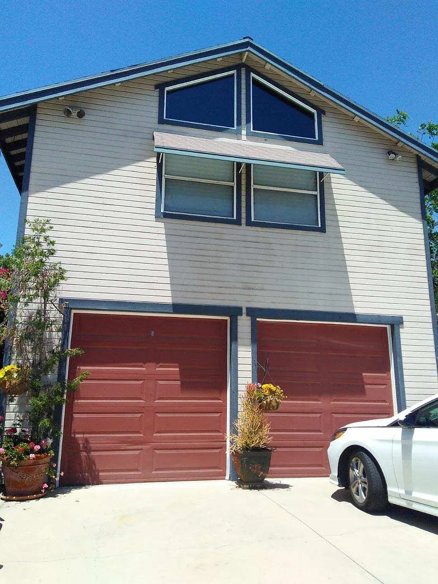 Garage on right single car garage. - 312 E Foothill Blvd