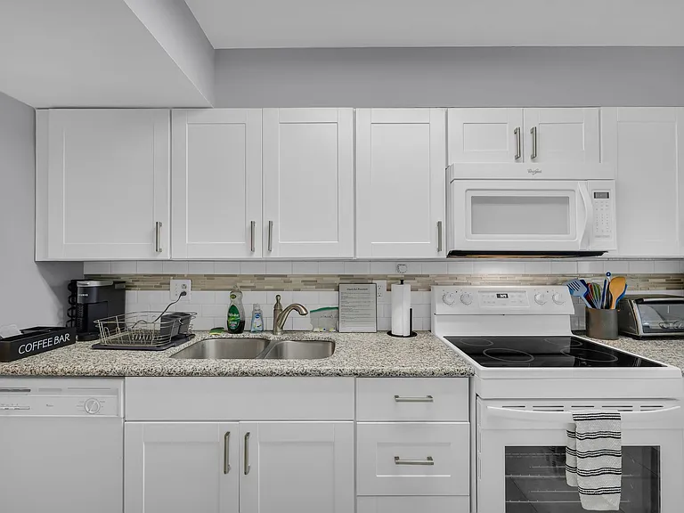 290 Appleby Dr #268 — Photo 37