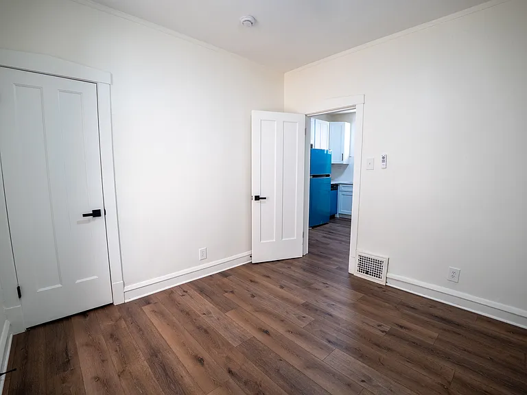 5737 N Washtenaw Ave #1 — Photo 11