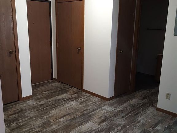 2nd image of 307 11th Ave NW #9394281