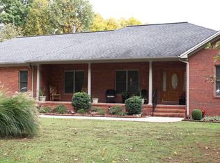 2201 Stinnett Rd, Maceo, KY 42355