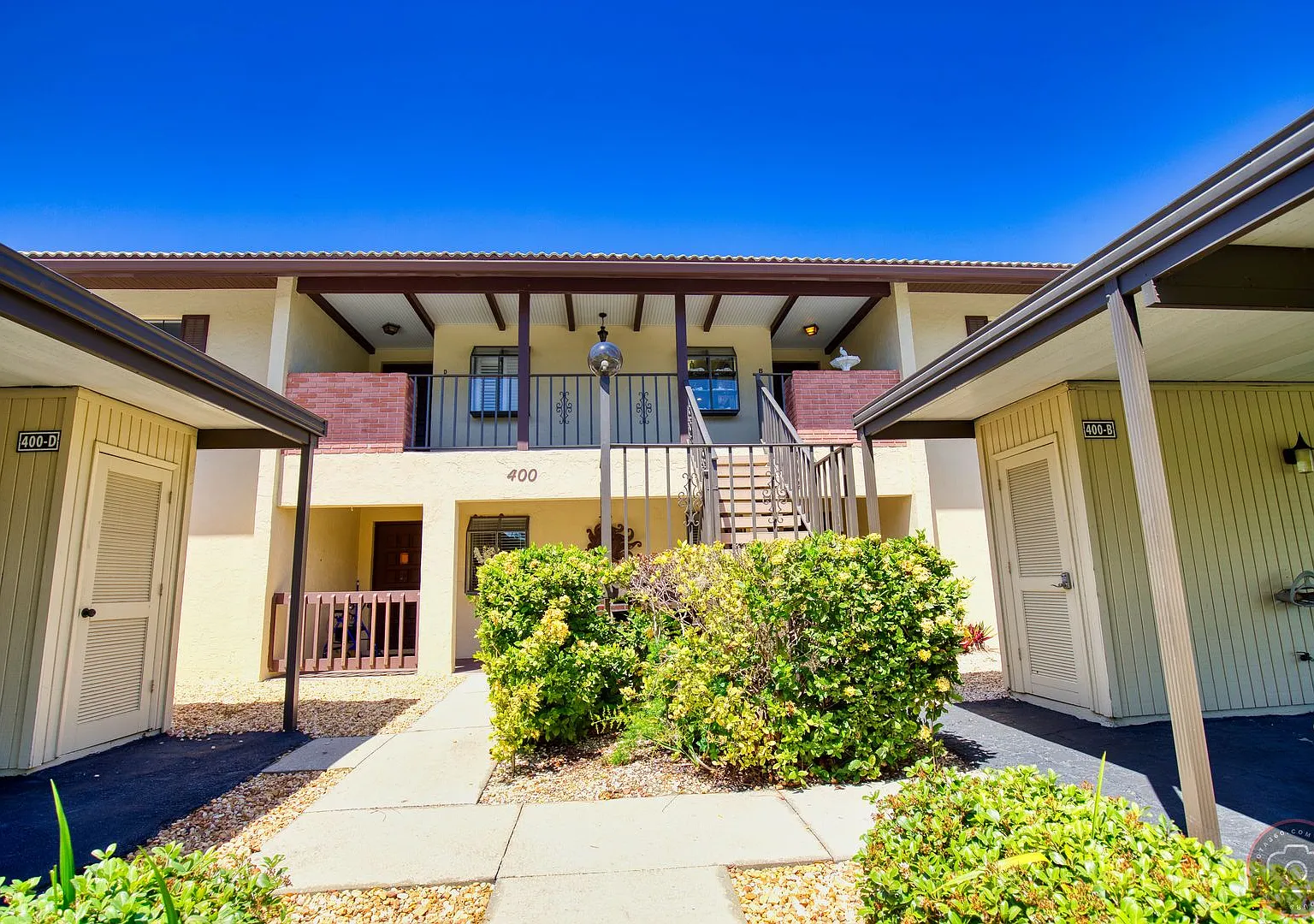 Seasonal Short-Term 2-Bedroom 2-Bath 2nd Floor Condo Located at Mission Lakes! — Photo 1