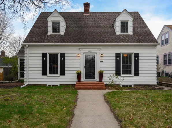 5220 Shoreview Ave, Minneapolis, MN 55417