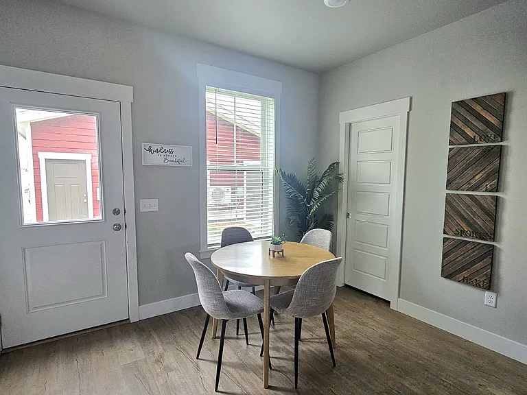 6133 Farmstead Ave #101 — Photo 4