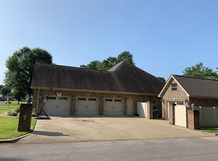 2225 Bower Dr, Florence, AL 35630