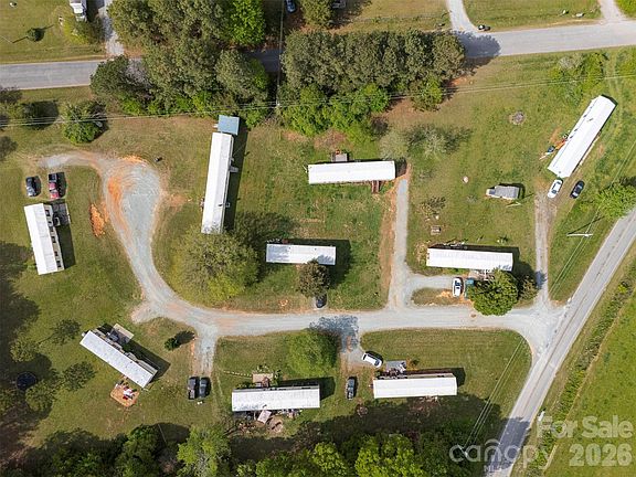 3rd image of 1717 Roscoe Howey Rd