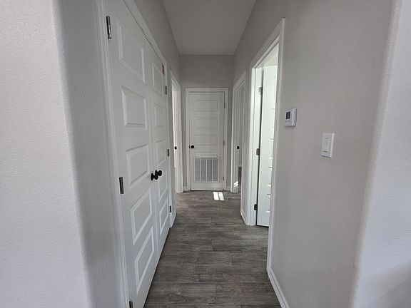 3rd image of 1000 Kohala Ave #1