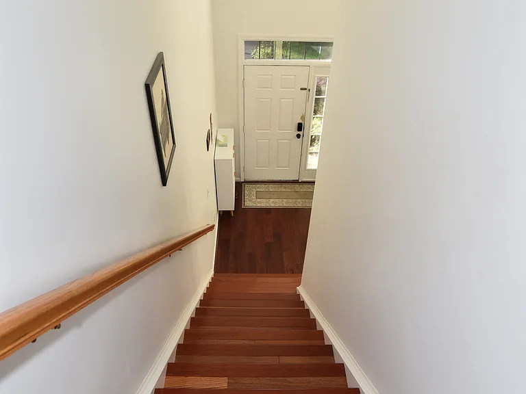 8159 Landfall Ct — Photo 21
