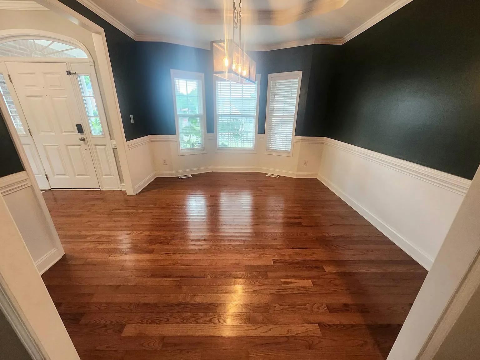 4 bed, 3.5 bath, 3096 sqft, $2,395 — Photo 3