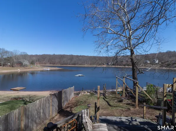 52 Jobs Gate 2 Road, Portland, CT 06480