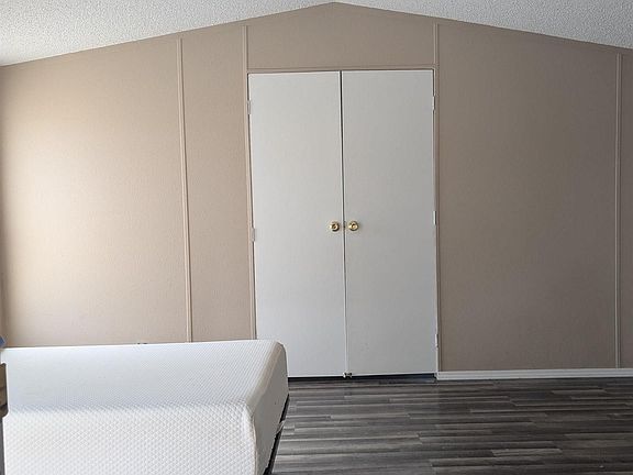 4th image of 1213 Zinc St