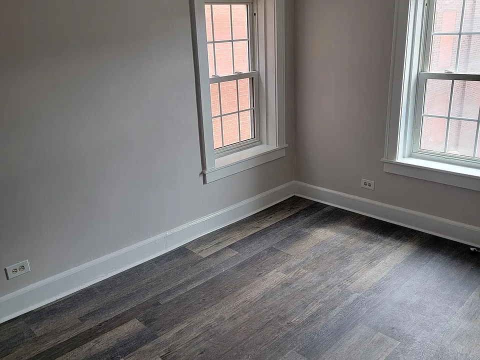 58 Mechanic St #3