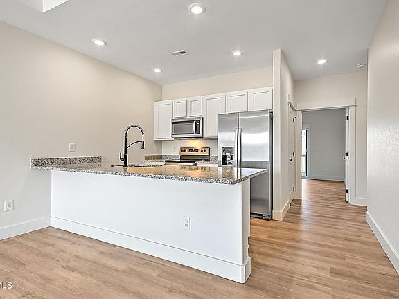 5th image of 1475 Lemongrass Dr #0