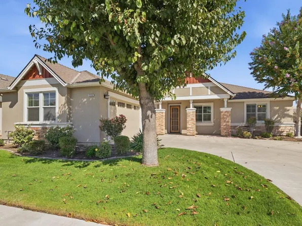 1556 Bellflower St, Kingsburg, CA 93631
