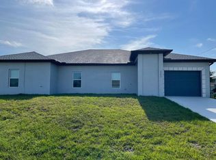 2203 Kenneth Ave S, Lehigh Acres, FL 33973