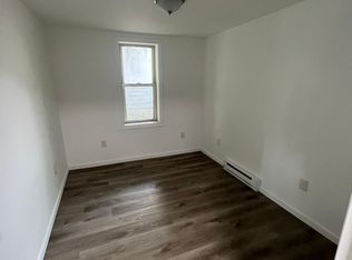 244 W Washington St, Paulsboro, NJ 08066
