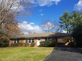 193 Clover Rd, Hurt, VA 24563