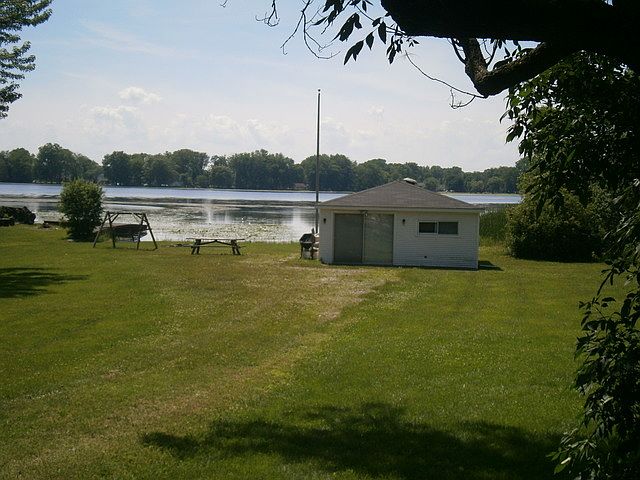 2nd image of 40728 N Lake Bluff Dr
