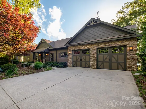 2388 Connestee Trl, Brevard, NC 28712