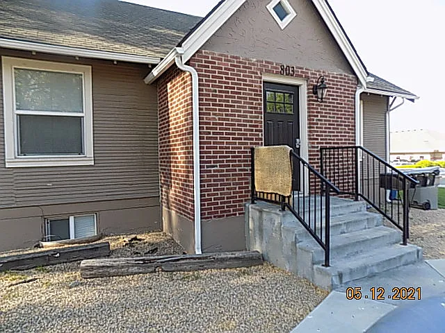 803 E Bird Ave #B — Photo 5