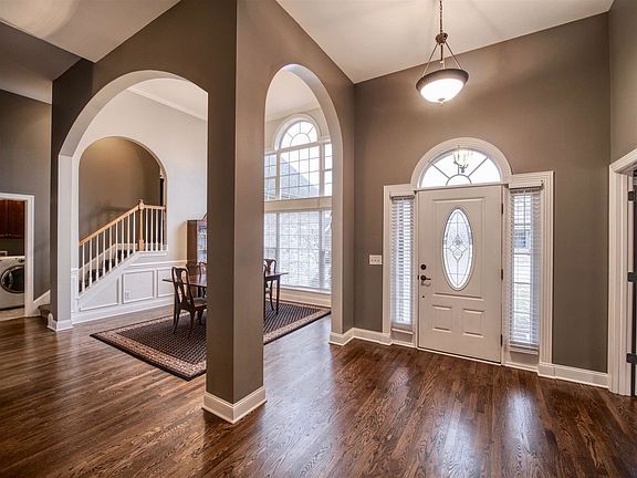 4th image of 403 Boulder Creek Ct
