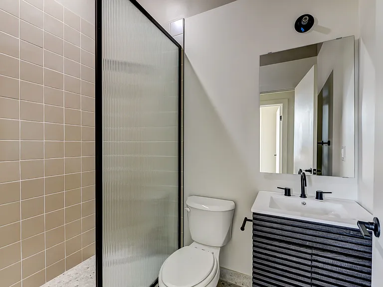 619 N 35th St #102 — Photo 5