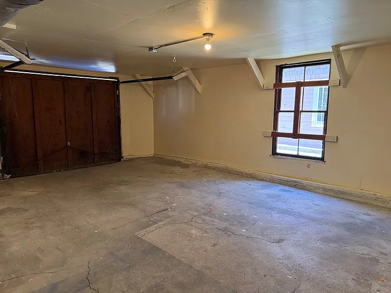 14 Willow St #A — Photo 11