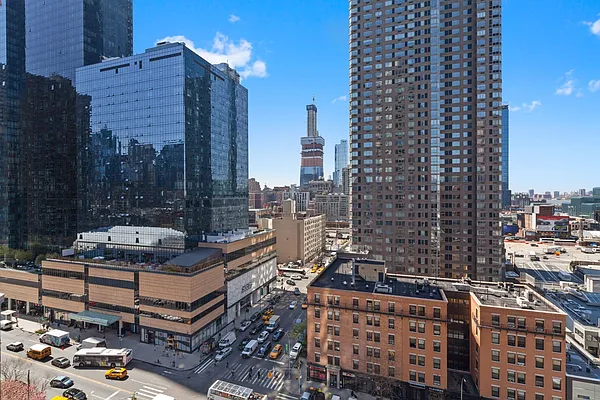 Rented by Fischer Group Realty, LLC | media 11