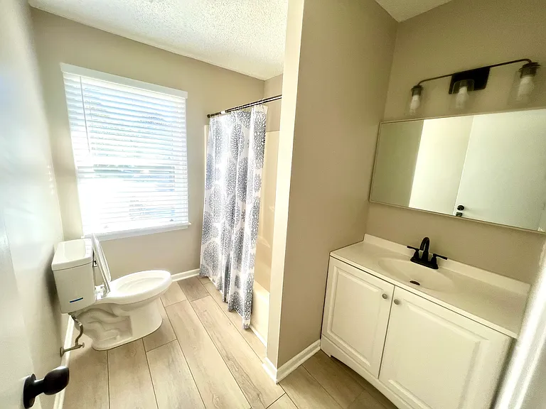 Furman Place Townhomes — Photo 14