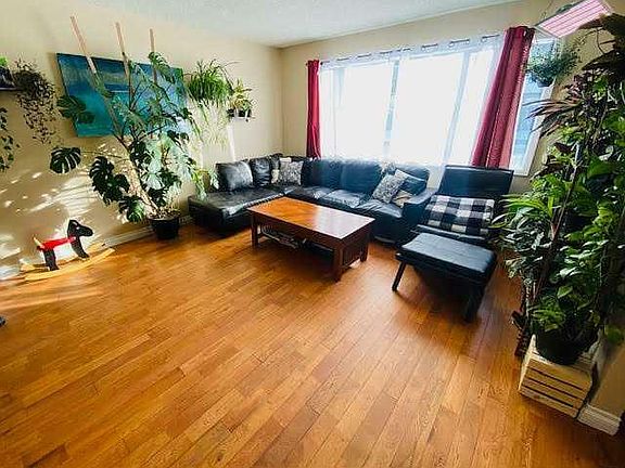 2nd image of 133 Sunwapta Dr