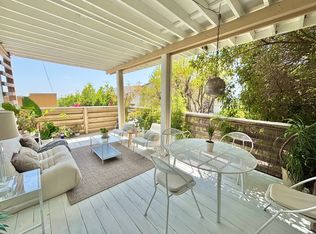 3965 Cumberland Ave, Los Angeles, CA 90027