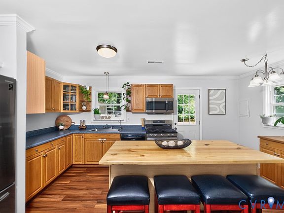 4th image of 5201 Andradell Ln