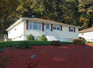 482 Lake Ave, Worcester, MA 01604