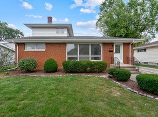 8133 Howard Ave, Munster, IN 46321