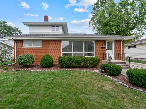 8133 Howard Ave, Munster, IN 46321