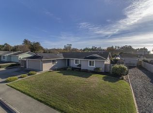 1472 Dena Dr, McKinleyville, CA 95519