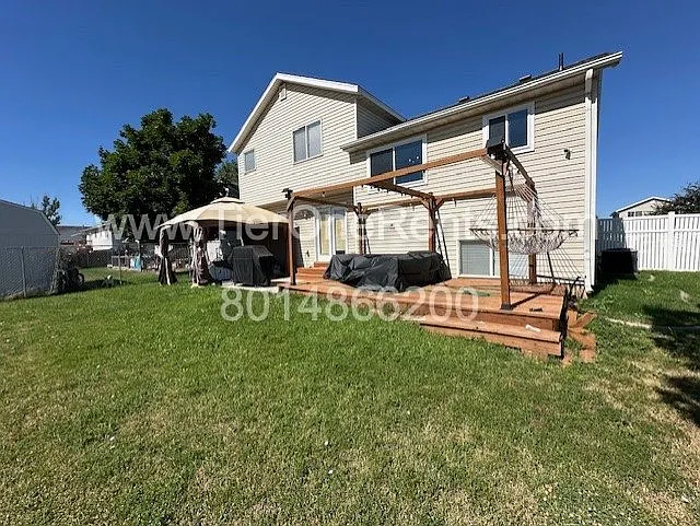 5886 S 3260 W — Photo 26