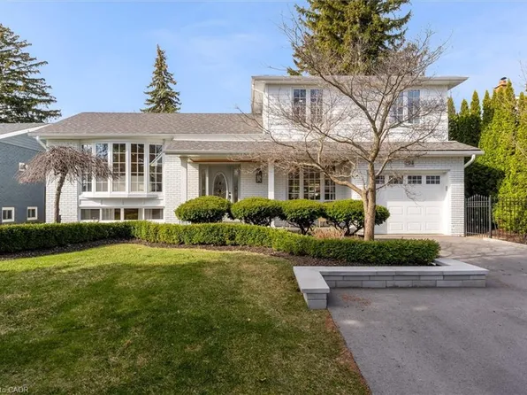 194 Solingate Dr, Oakville, ON L6L 3T1