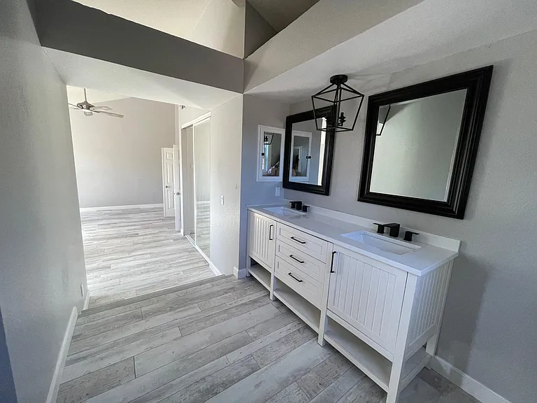 2254 Lake Crest Ct — Photo 18