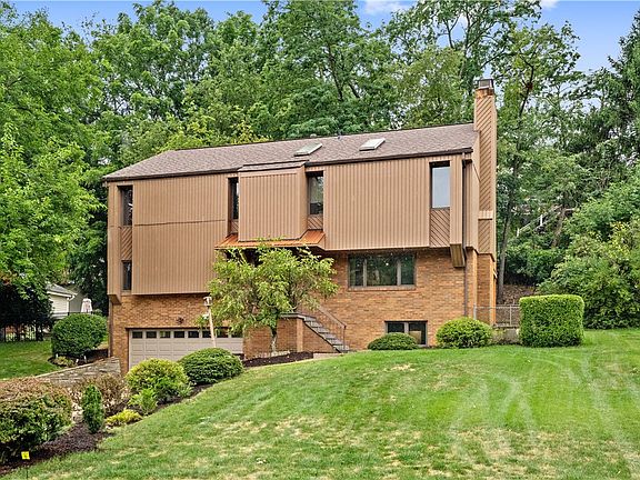 2nd image of 421 Clair Dr