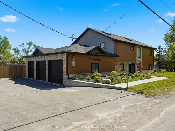 13 Blakely Rd, Prince Edward County, ON K0K 1T0