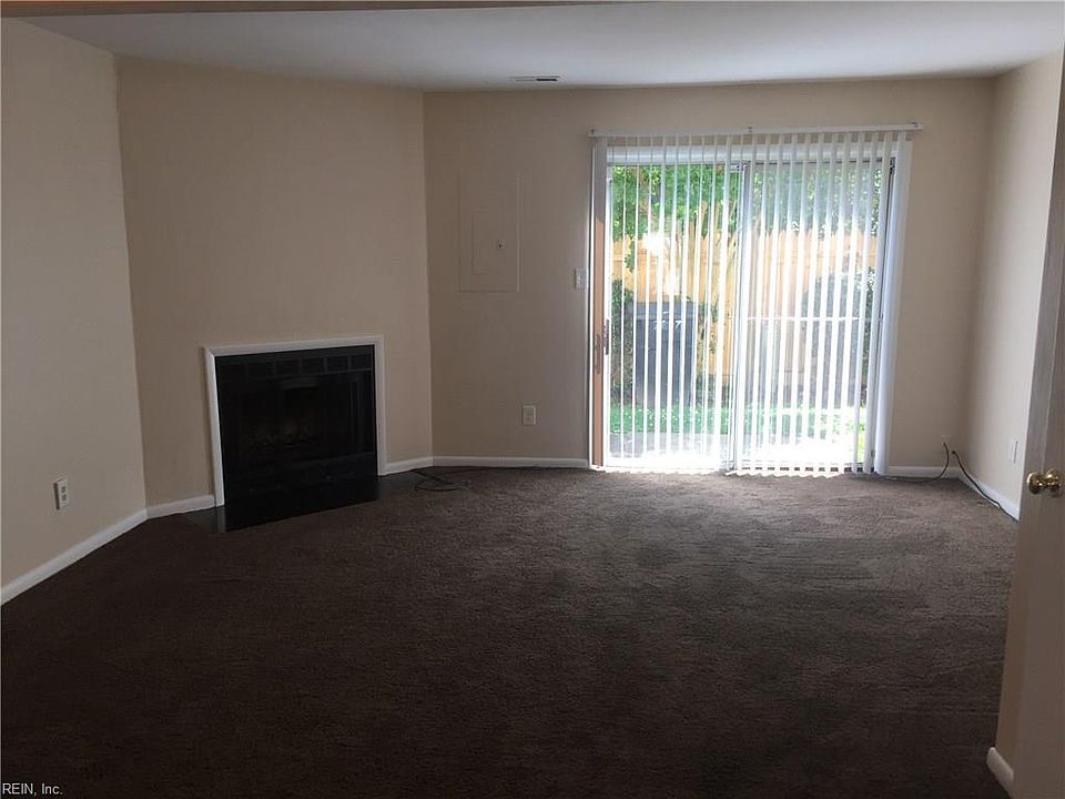 1st image of 2641 Elliott Ave