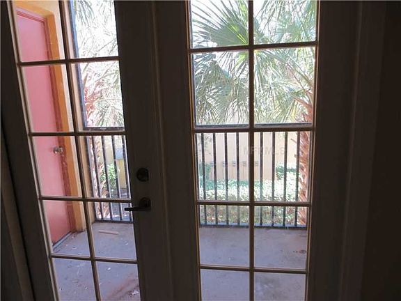 5th image of 10855 Windsor Walk Dr APT 202