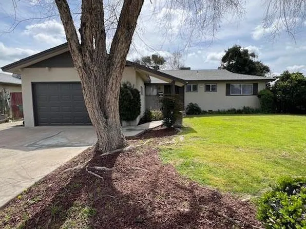 924 W Ashcroft Ave, Clovis, CA 93612