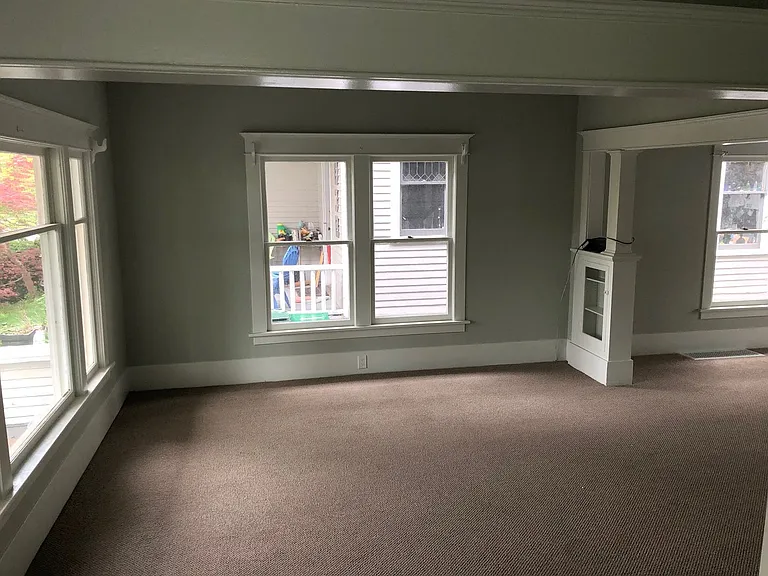 5034 12th Ave NE — Photo 15