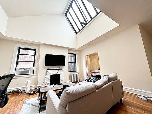 1st image of 360 E 50th St APT 5B